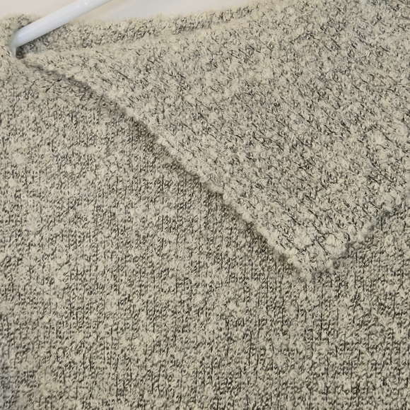 Penmans Vintage Gray Marled Boucle Knit Mock Neck Asymmetrical Sweater Medium - Picture 13 of 14